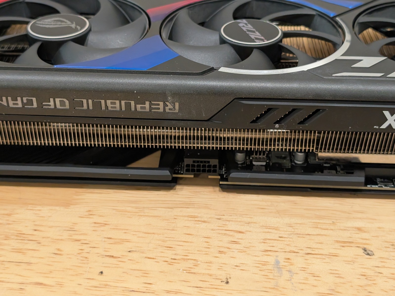 BH OFFER ASUS ROG Strix GeForc - Rtx 4090 24Gb Graphics Card のレビューと価格